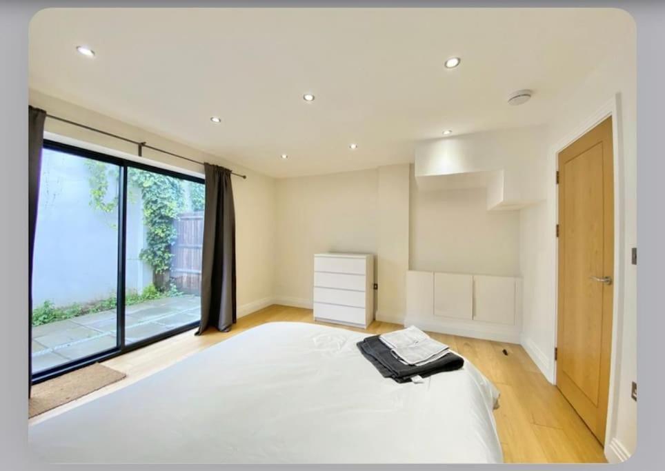 Luxury 4-Bed Apartment With Balcony & Garden, Near Emirates Stadium, 15 Mins To Central London Exteriör bild